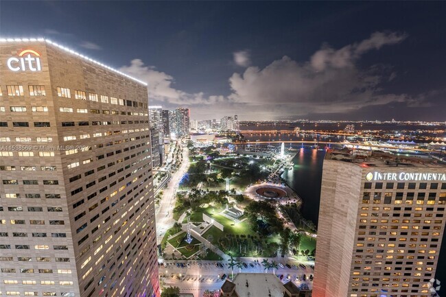 Building Photo - 325 S Biscayne Blvd Rental