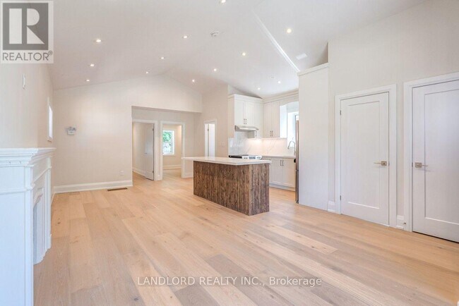 Photo - 29 Hutton Ave