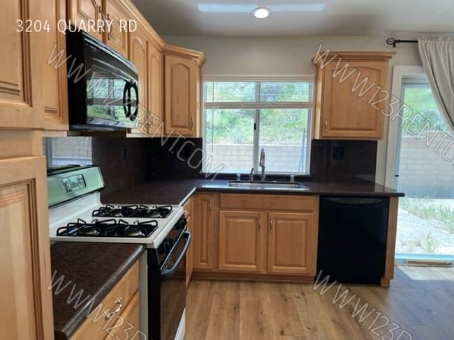 Photo - 3204 Quarry Rd