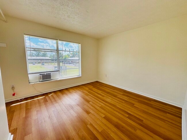 Photo - 922 E Brownlee St