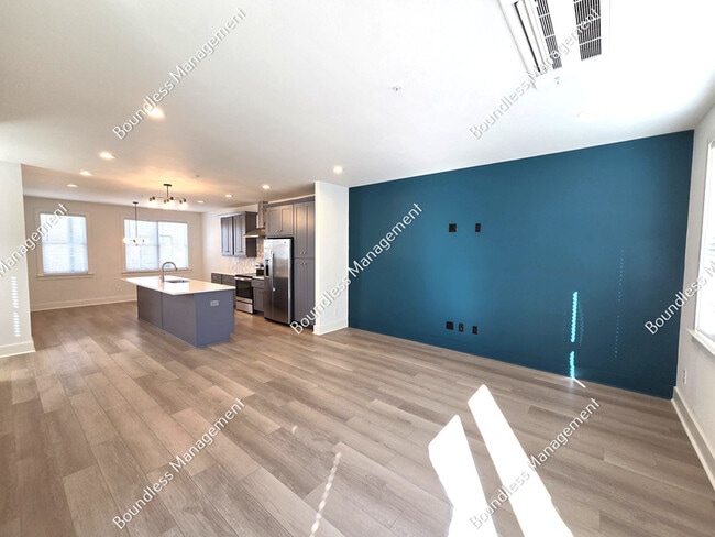 Photo - 340 Eugenia St SW