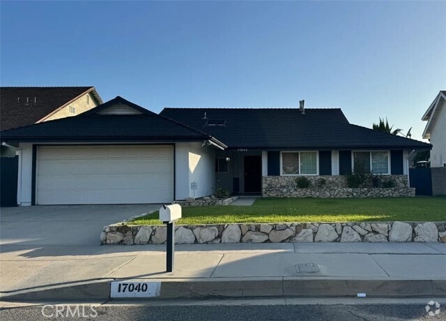 Building Photo - 17040 Ridge Park Dr Rental