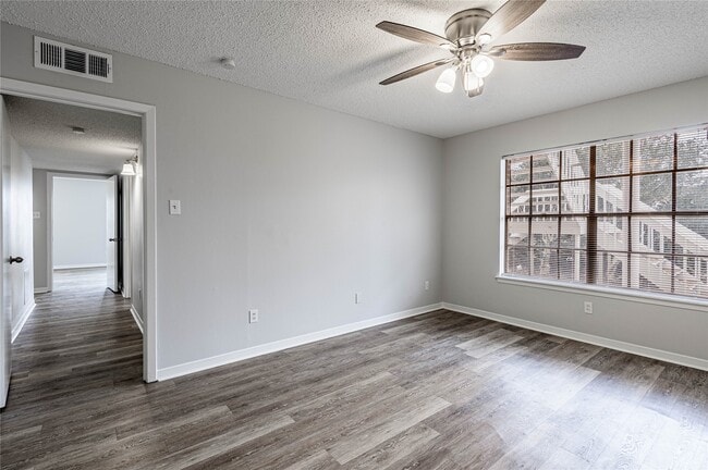 Photo - 1917 20th St Unidad 1