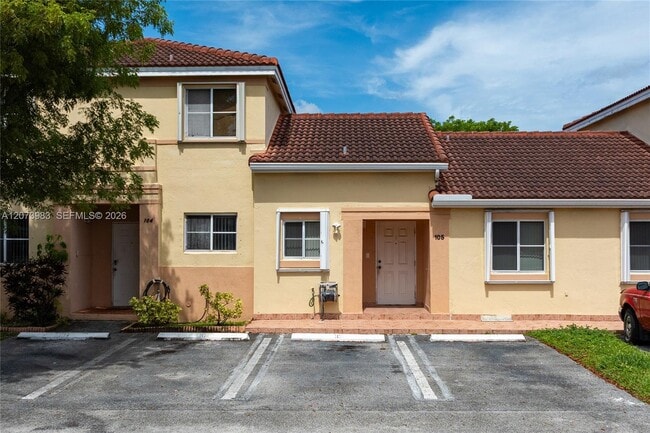 Building Photo - 330 NW 114th Ave Unit 7-105