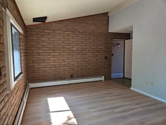 Photo - 1105 Santa Clara Ave
