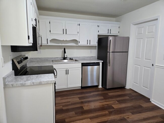 Photo - 1915 Tropicana Rd