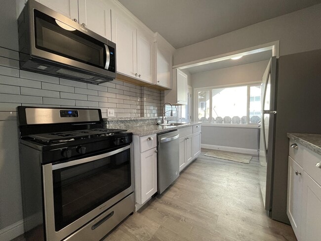 Photo - 446 W Sacramento Ave