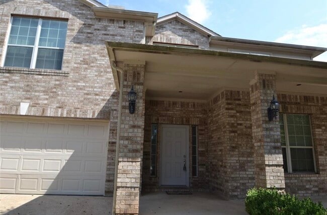 Photo - 2110 Banfield Ct