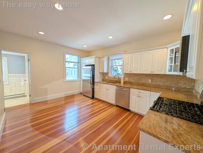 Photo - 179 College Ave Unit #2