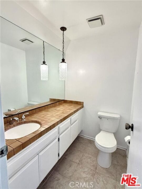 Photo - 10740 National Blvd