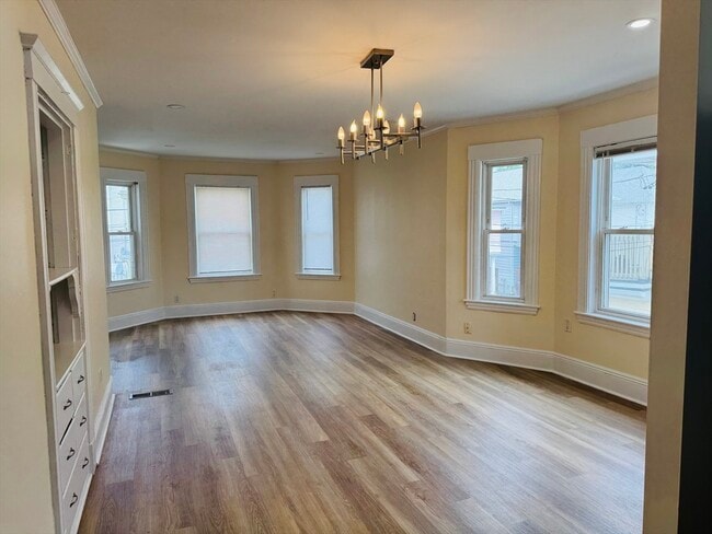 Photo - 19 Bellingham Ave Unit 19
