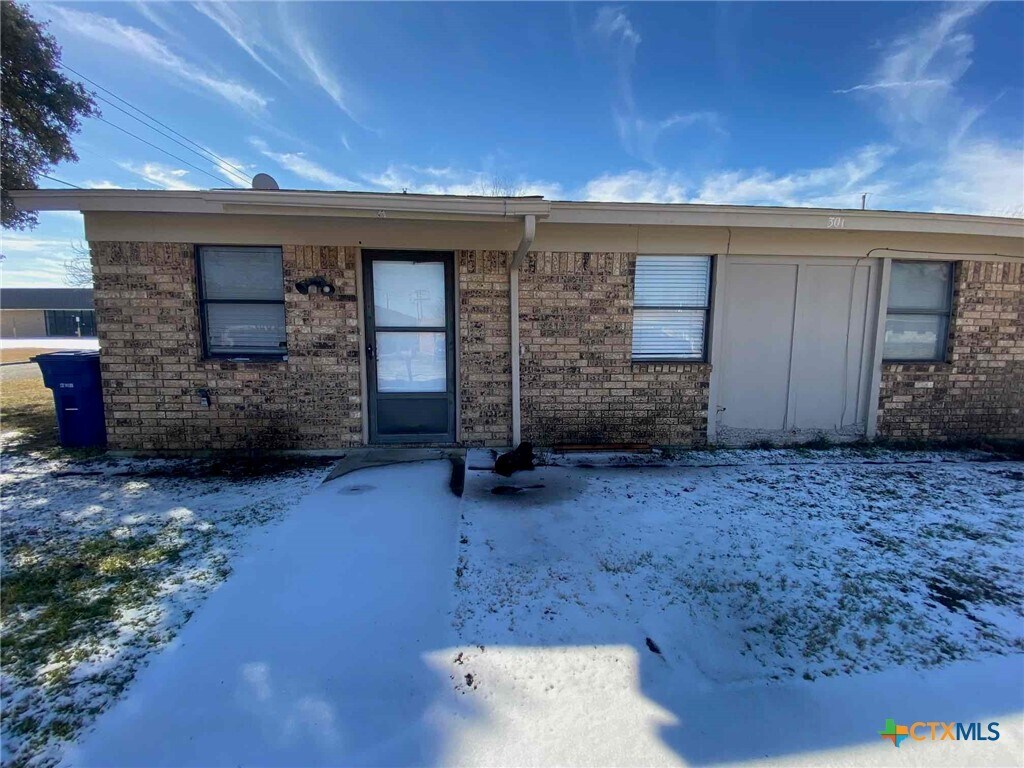 Photo - 301 Bonnie Ln
