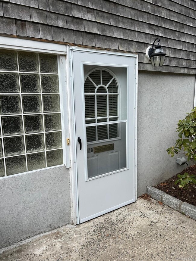 Building Photo - 37 Memorial Dr Unit 37B