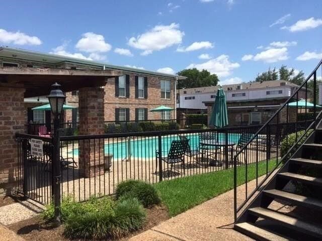 Building Photo - 6410 Del Monte Dr Unit 118 Rental