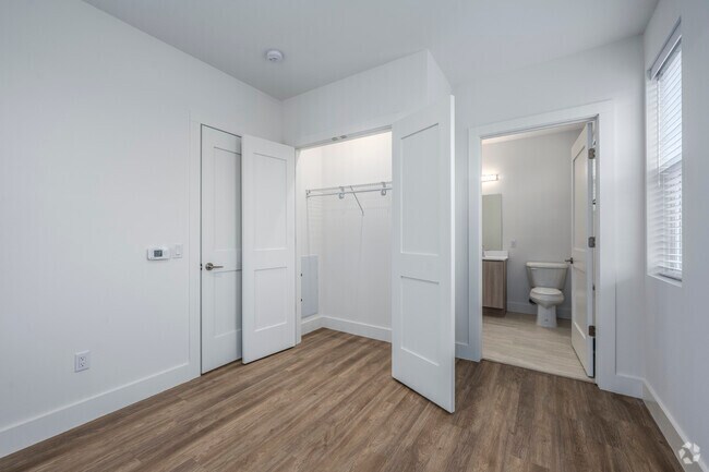 2BR, 2BA - 750SF Primary Bedroom - Greenview Mill House