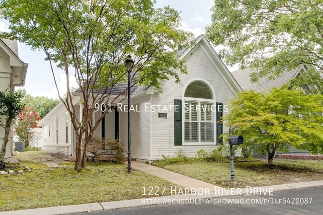 1227 Harbor River Dr