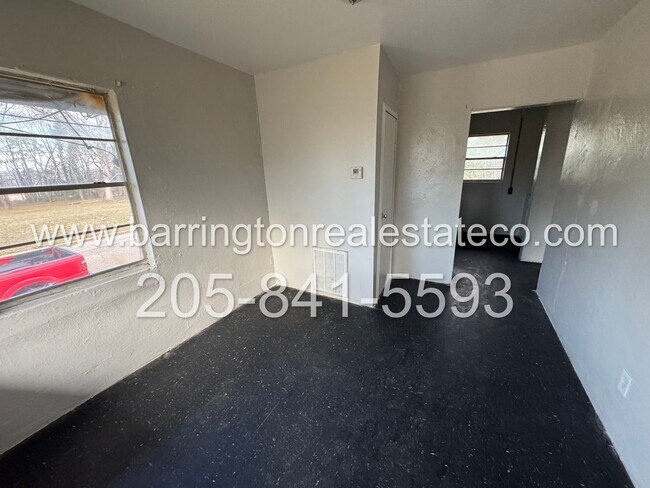 Photo - 341 Iota Ave S Unidad A