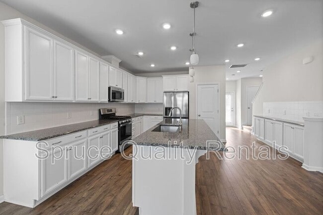 Building Photo - 1268 Commack Dr Rental