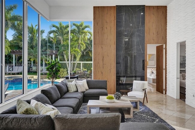 Photo - 11400 NW 7th St