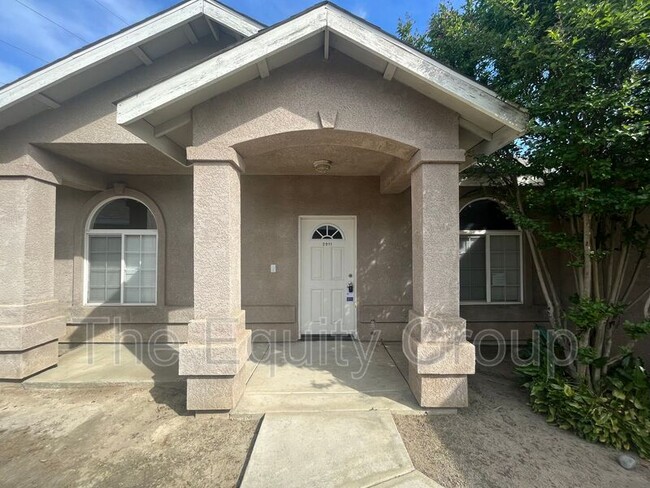 Photo - 2911 S Sallee Ct Casa