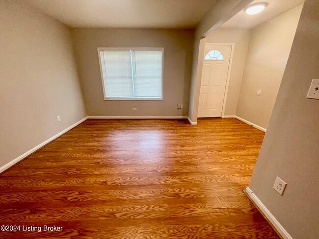 Photo - 4144 Greenwood Ave