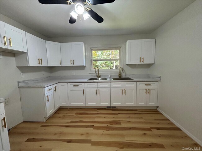 Photo - 6 Tanager Rd