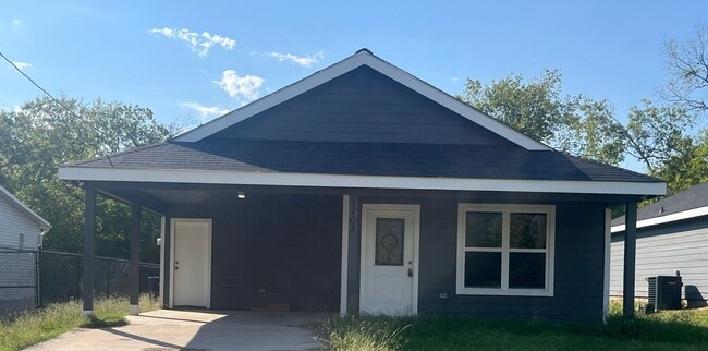 Building Photo - 1203 Booker St