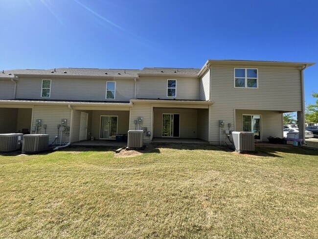 Photo - 2062 Wiggins Village Dr