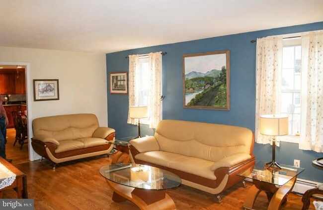 Building Photo - 555 Northbrook Rd