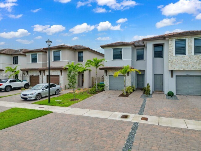 25036 SW 107th Ave