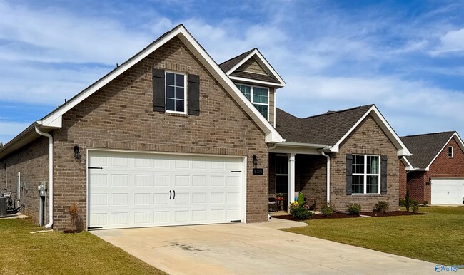 Building Photo - 3108 Henry Rd SE