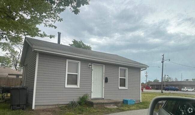 Building Photo - 736 N 3rd St Rental