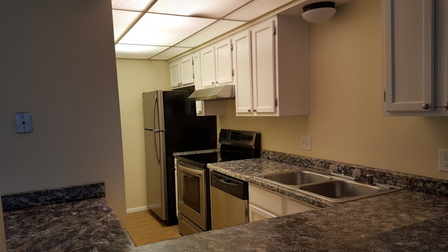 Photo - 2 Bedroom Condo in Country Club Villas