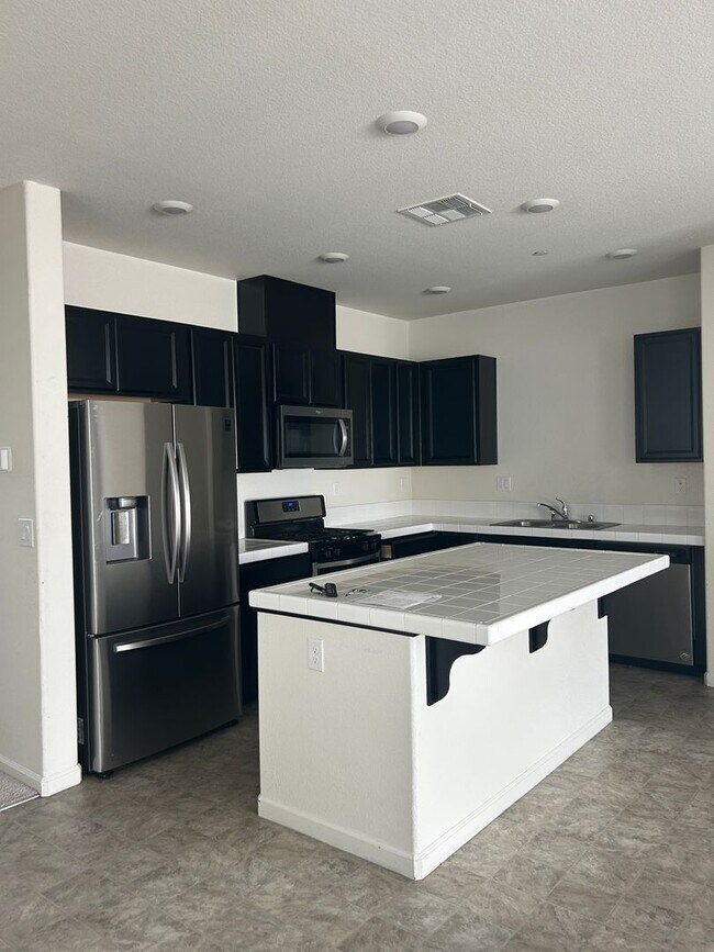Photo - Beautiful Natomas Home