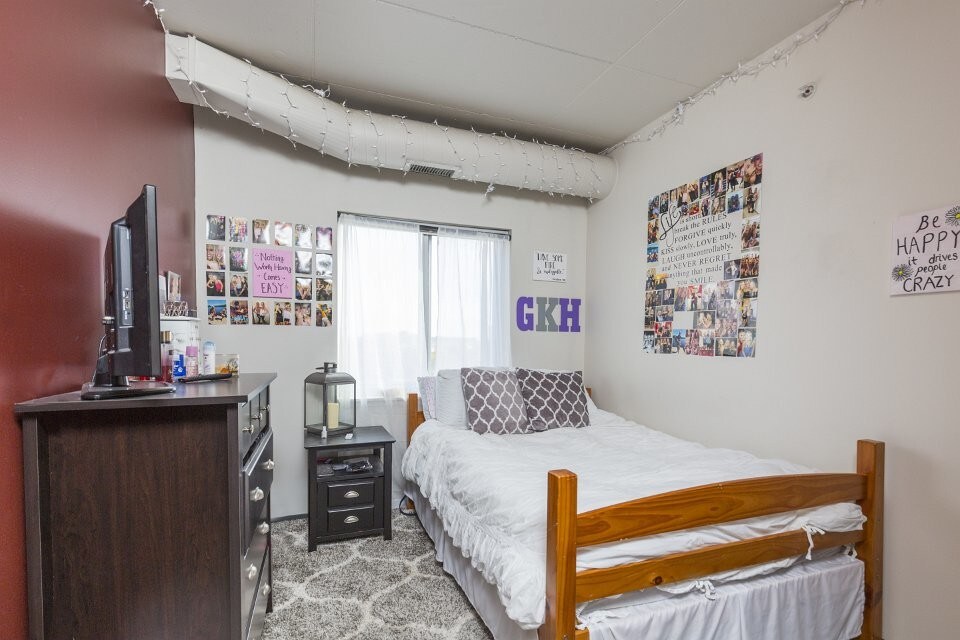 Photo - 210 N Charter St