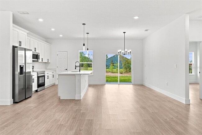 286 W Bolero Pl