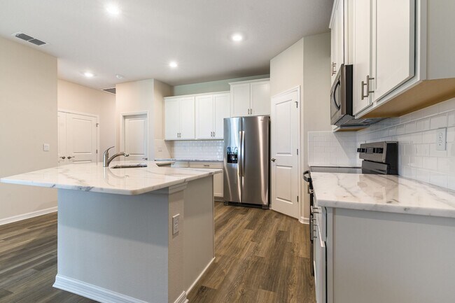 Photo - Available April 2026 - Turn Key Furnished ...