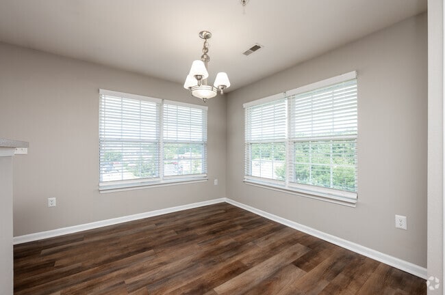 3BR, 2BA - 1,452SF - Dining Room