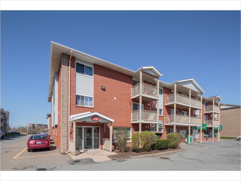 94 Highfield Park Dr - 94 Highfield Park Dr