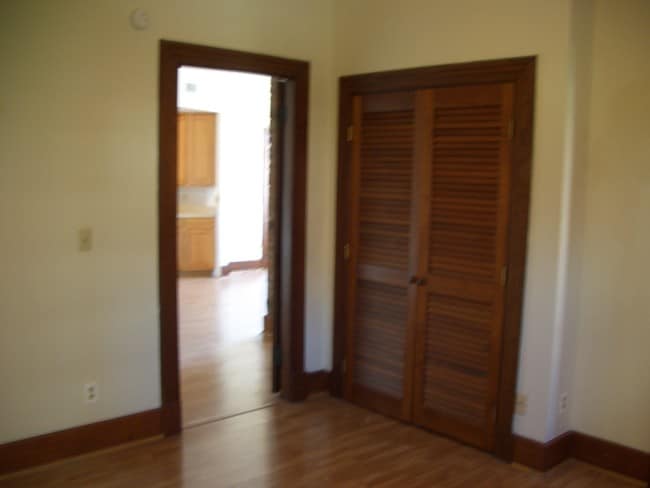 Interior Photo - 303 Greenup (NEW) Rental