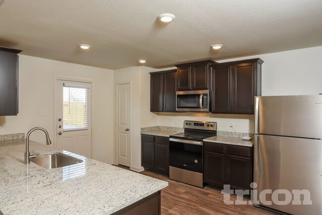 Photo - 11031 Chatham Ct