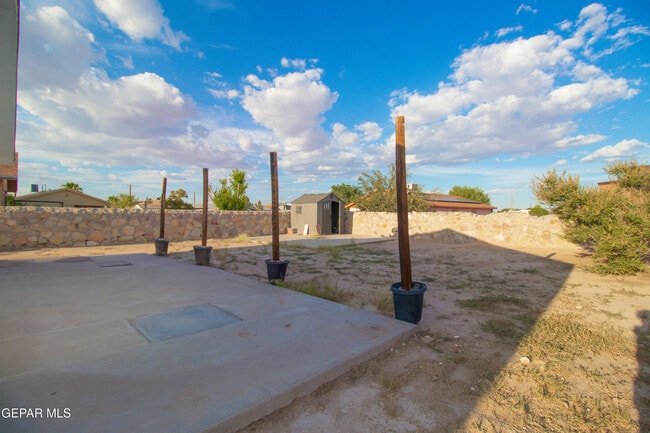 Photo - 716 Nazareno St