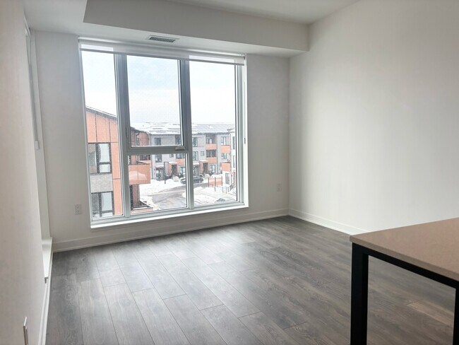 Photo - 1 BED + DEN - 1 BATH - BRAMPTON - CONDO Unité 326