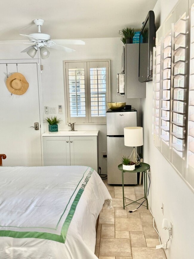 Photo - Furnished Studio in oceanpointe