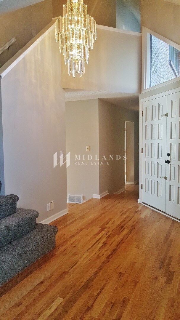 Photo - Stunning Updated Rockbrook Home