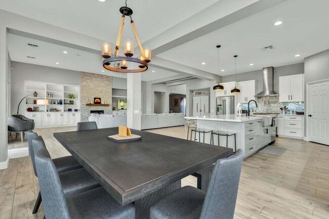 Photo - 49392 Hohokam River St