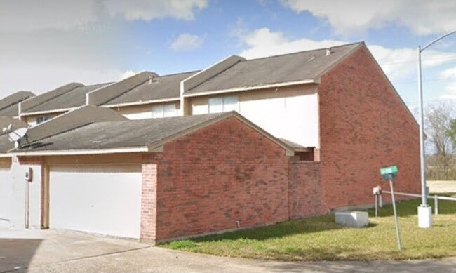 Photo - 3002 Gilmar Dr