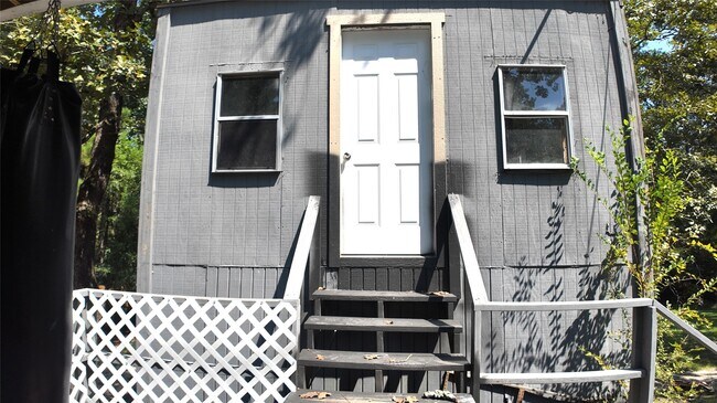 Photo - 251 Oakdale Dr