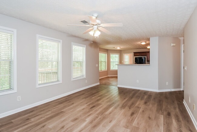 Photo - 2498 Tolliver Dr