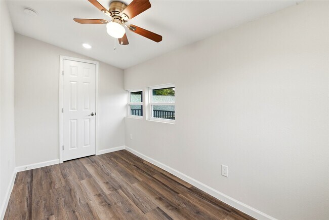 Photo - 7010 Brownsville St